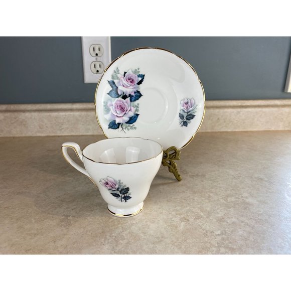 Delphine Bone China Tea Cup and Saucer England White Pink Roses - Picture 2 of 9